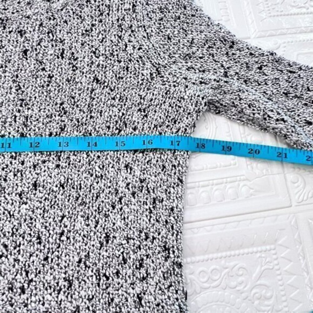 🛍️2 for $25 Sale🛍️ The Limited Open Knit Lightweight Sweater Small Black White - Picture 6 of 10